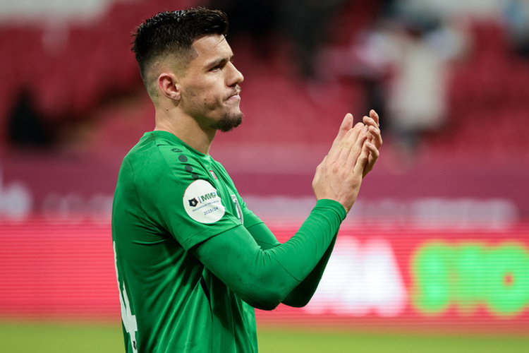 Нищая семья из Косова жила без электричества и еды. Даку помог