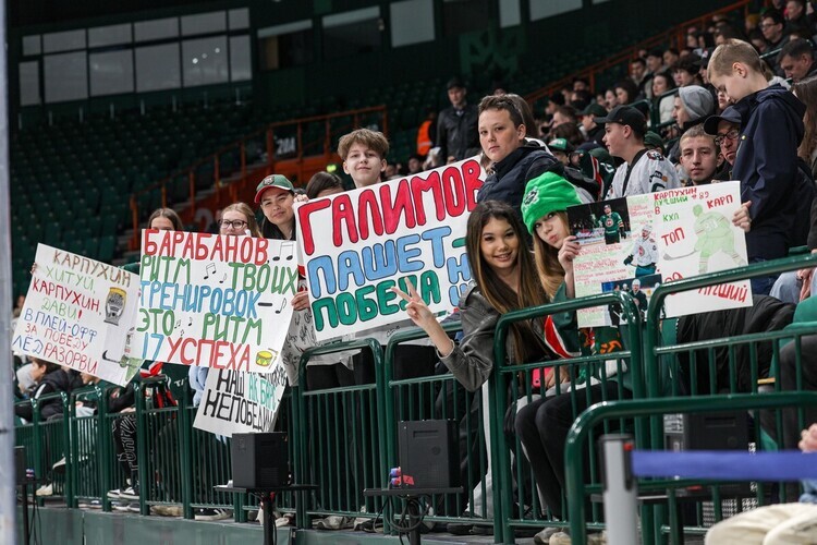 «Ак Барс» собрал 2,5 тыс. болельщиков на тренировке. Посмотрите, как это было 