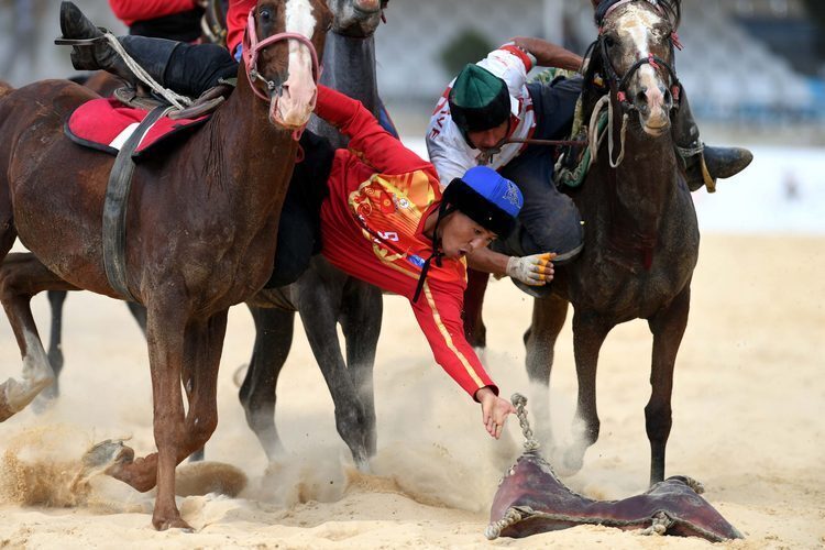 Казань и «Игры кочевников»: всё о турнире сына Эрдогана, где играют футбол с тушей козла и стреляют из лука 