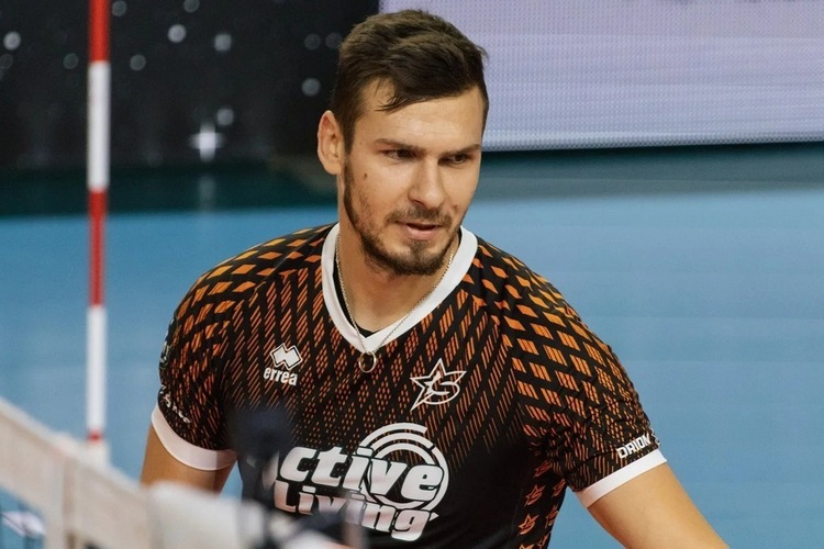 В МГТУ перешёл чемпион Китая и Нидерландов. Он уехал из суперлиги блокирующим, а вернулся диагональным