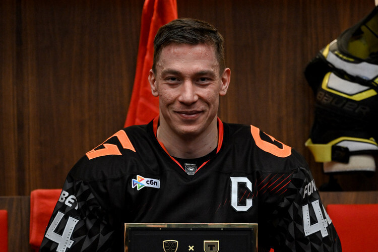 44 факта о Шарипзянове. Побил рекорд Ли, мог оказаться в «Ак Барсе», планов на отъезд в НХЛ нет