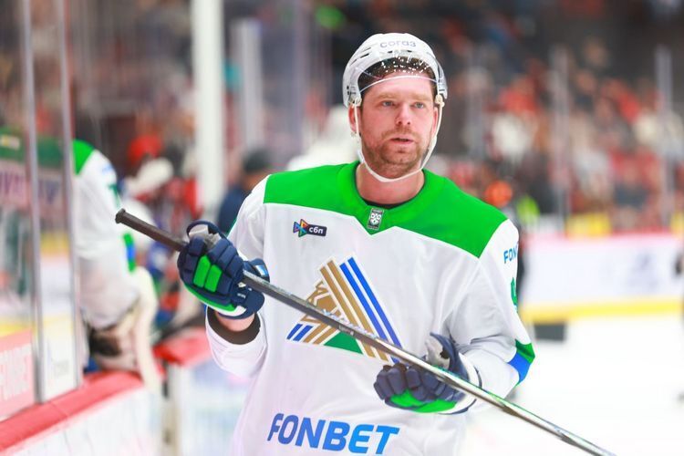 Топ-10 событий недели КХЛ: 1000 очков Шипачёва, травма Кузнецова, хет-трик Шарипзянова