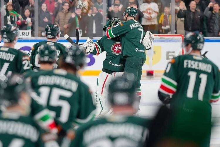 Первый матч в Казани – вау: полёт Зарипова, победа «Ак Барса» в овертайме, камбэк «Трактора» за 20 секунд до конца