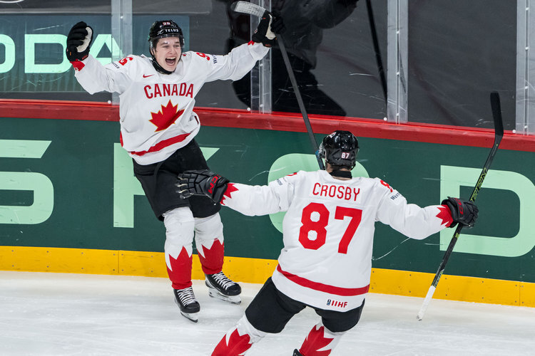 Канада сокрушила Францию – 10:2! Кросби побил рекорд, одноклубник Овечкина со скуки подрался