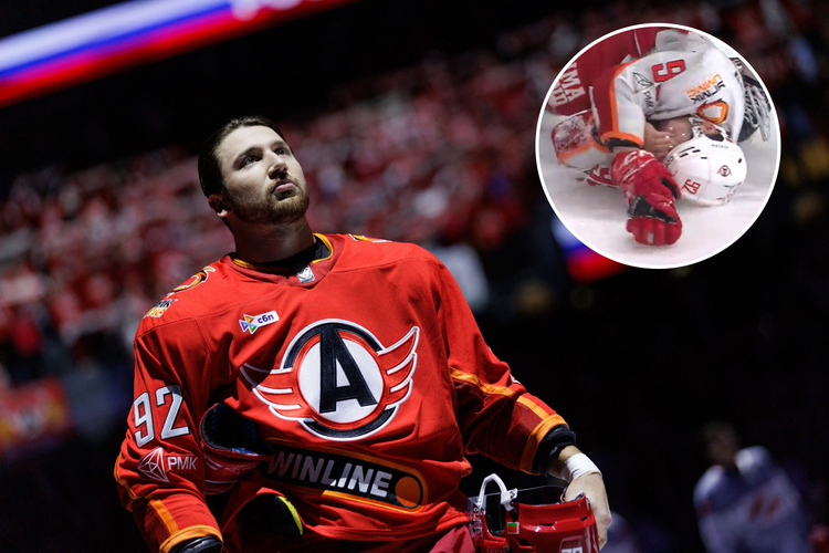 Ужас дня: лидеру «Автомобилиста» прилетела шайба в лицо – он рухнул на лёд