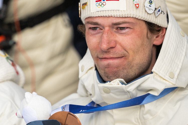 Норвежский лыжник изменил подруге и попросил её вернуться после медали Олимпиады. Она всё равно не простила