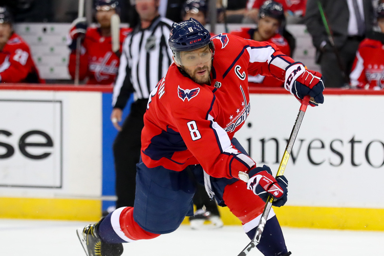 Возможно, последний матч Овечкина в НХЛ: кулачки партнёрам, промах по пустым воротам и разговоры о будущем