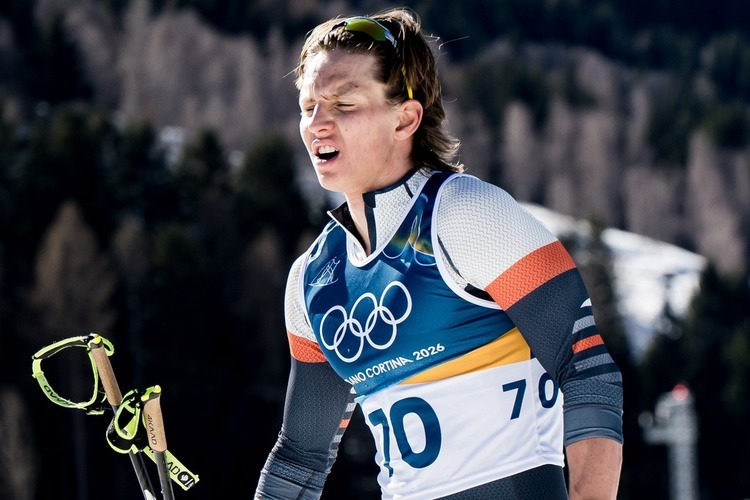 Коростелёв в олимпийской разделке: заехал в топ-15 на лыжах Устюгова и обменялся рукопожатием с Клебо