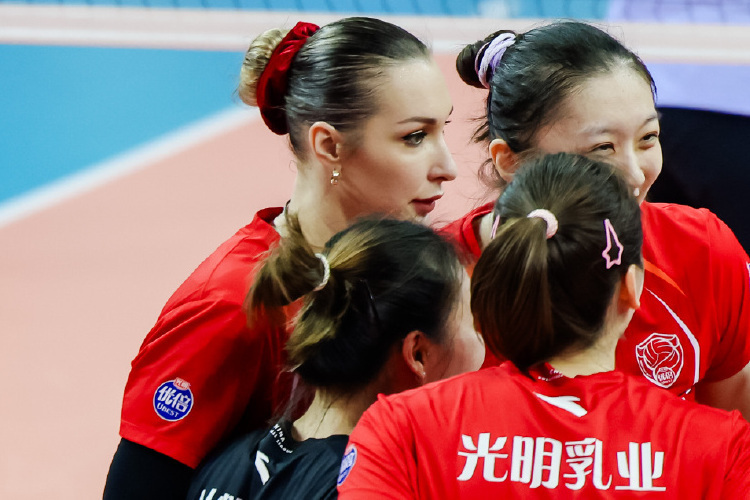 Воронкова в Китае: борется за чемпионство, удивлена чистотой улиц, скучает по селёдочке