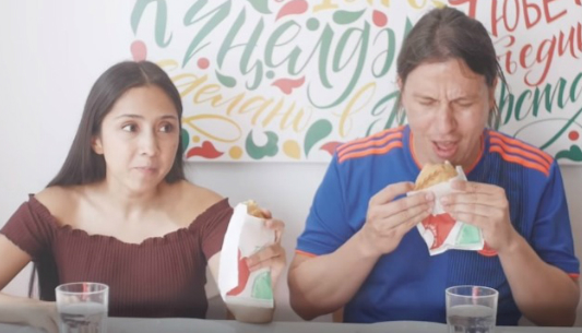 Иностранцы пробуют татарскую кухню