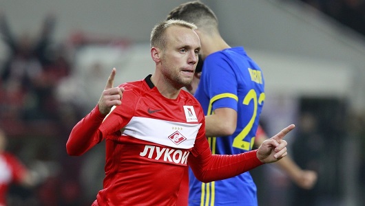 У Глушакова остался единственный шанс спасти карьеру – идти к Карпину в «Ростов»