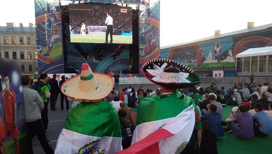Rafa Marquez will not die! Мексиканцы проиграли, но покорили российских болельщиков