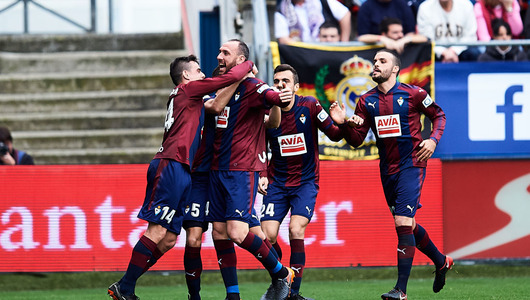 У «Эйбара» – 35 тыс акционеров. Клуб играет в примере благодаря болельщикам