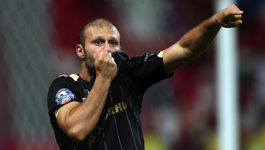 «Мы тебя очень любим, ты наш лидер». Игроки «Рубина» поздравляют Карадениза с днем рождения