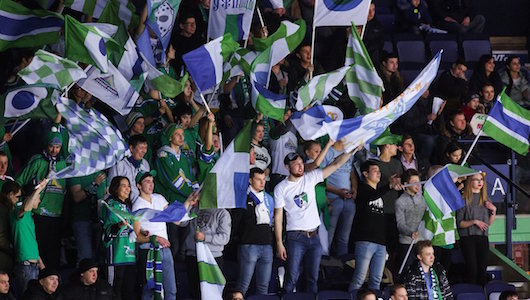 «Игорь пел, Толя молчал, Николай ногой качал». Открытое письмо болельщика «Салавата Юлаева»