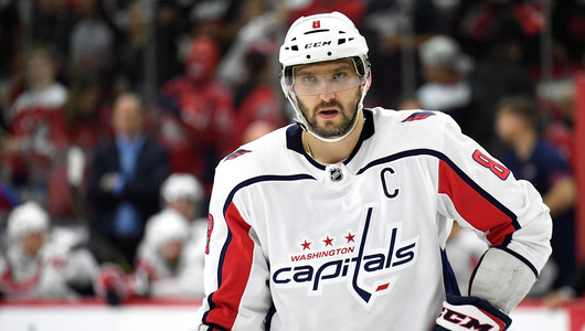 Овечкин вновь забил из своего «офиса» и обвинил соперника в грязной игре