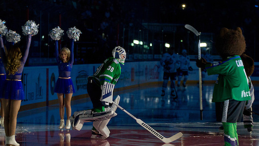 «Кто наступит на эмблему – штраф 500 евро». Как «Салават Юлаев» начал сезон с победы