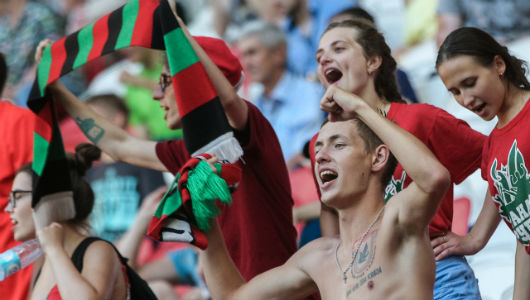 «Рубину» не помог и Бердыев: как в России ходили на футбол летом