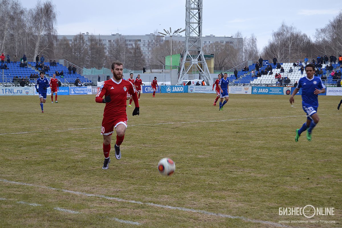 Как футбольный «КАМАЗ» провел первый за полтора года домашний матч