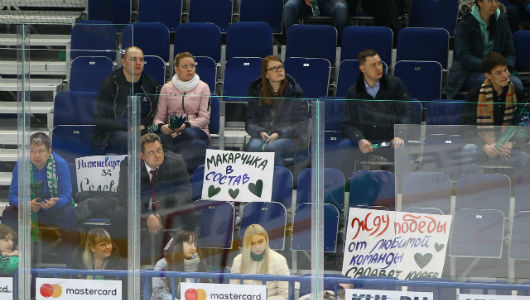 Когда некому шуметь. Так мало зрителей на плей-офф в Уфе ещё не было