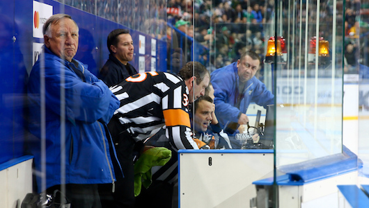 «КХЛ, почему это не гол?!» Как «Салават Юлаев» проиграл СКА, а Умарк задал лиге вопрос